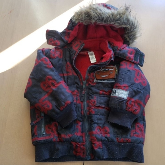 Winter coat Flash McQueen - Picture 8 of 10